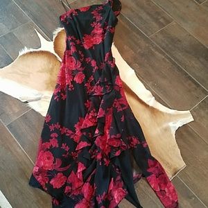 One shoulder - Flowy - Formal